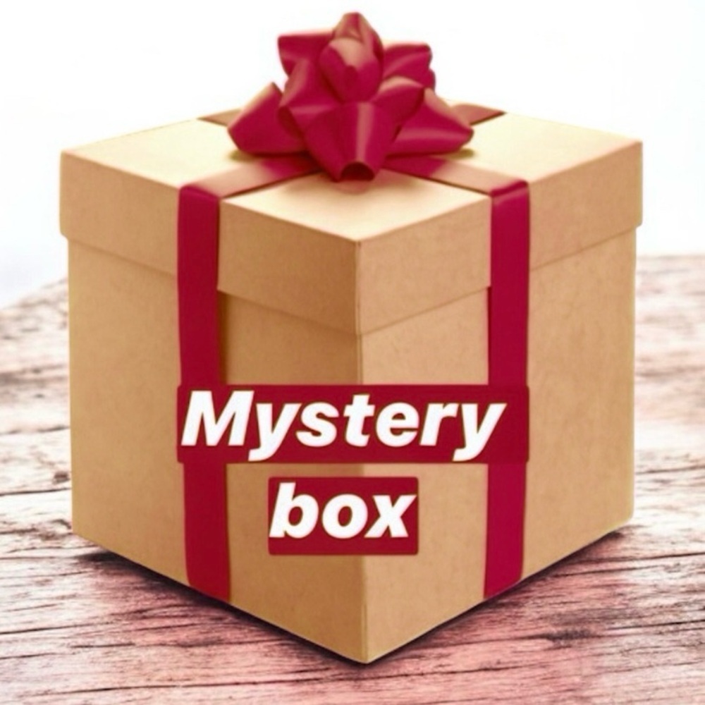 Mystery Box Men’s Clothing and Accessories 10 Items Size Small to Medium